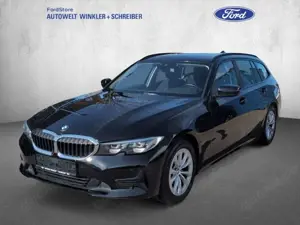 BMW 320 320i Touring Aut. Advantage