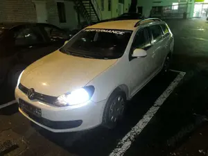 Volkswagen Golf 1.6 TDI DPF Comfortline
