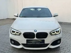 BMW 118 i Edition M Sport Shadow LED/SHZ/PDC/Navi Bild 4