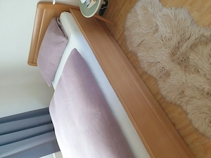 Bettgestell und Lattenrost mit Motor