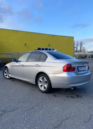 BMW 318 3er BMW Limousine Automatik | HU NEU !!