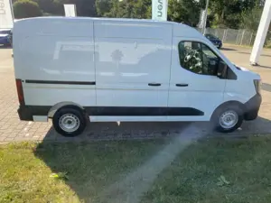 Renault Master 3,5t BLUE dCi 130 3,5t L2H2 Advance i 130 Euro6e Bild 4