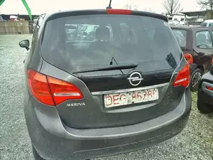 Opel Meriva B Edition/TÜV neu /wenig km/met+Klima+Isof+Funk Bild 2