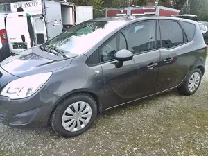 Opel Meriva B Edition/TÜV neu /wenig km/met+Klima+Isof+Funk Bild 5