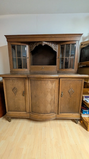 Schrank kostenlos abzugeben