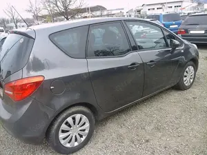 Opel Meriva B Edition/TÜV neu /wenig km/met+Klima+Isof+Funk Bild 3