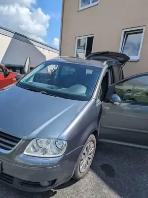 Volkswagen Touran 2.0 TDI Highline