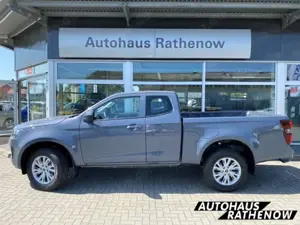 Isuzu D-Max Space Cab 4WD LS 1.9 SHZ Spurhalteass. Verkehrszei