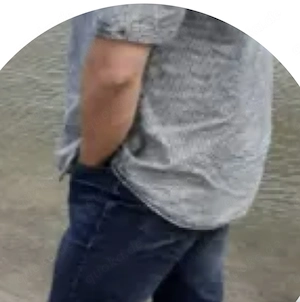 Stoß und spritzfreudiger, kräftig gebauter 