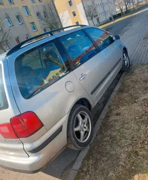 SEAT Alhambra 1.9 TDI Vigo Bild 4