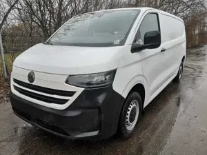 Volkswagen T7 Transporter Kastenwagen BEV 100 kW RWD LR 00 100 kW (136 PS)