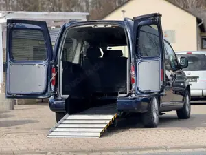 Volkswagen Caddy Maxi DSG Behindertengerecht-Rampe