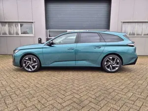 Peugeot 308 SW Allure 1.2 Hybrid 145PS Automatik LED-Scheinwer