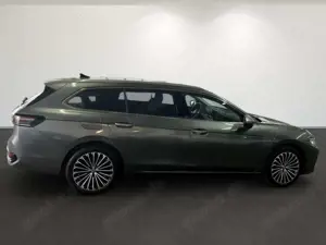 Volkswagen Passat Variant 1.5 Hybrid Elegance DSG AHK Navi Bild 5