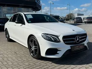Mercedes-Benz E 200 E200 Lim. 9G-TRONIC"AMG-Line"AHK*AMBIENTE*KAMERA Bild 2