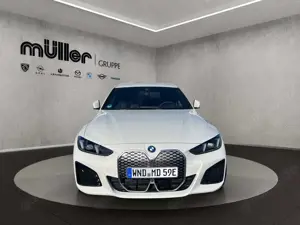 BMW i4 eDrive35 GRAN COUPÈ M SPORT HUD 360° KAMERA KOMFOR Bild 2