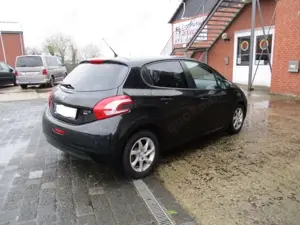 Peugeot 208 208 Diesel  4-Türer e-HDi 92 Stop Bild 5