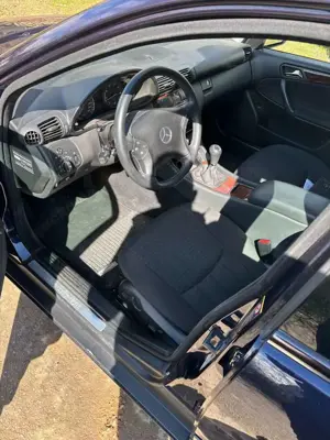 Mercedes-Benz 200 W203 Facelift Bild 5