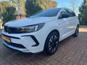 Opel Grandland X Plug-in-Hybrid Elegance Neuwertig