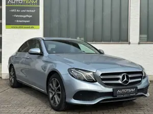 Mercedes-Benz E 350 e Avantgarde Schiebedach LED Comand Ambient