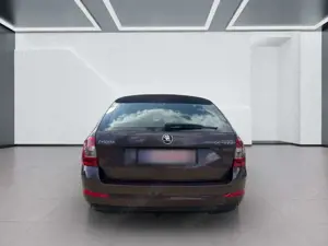 Skoda Octavia Combi Style 2.0 TDI KLIMAAUTO*SHZG*EURO6 Bild 5