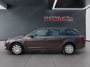 Skoda Octavia Combi Style 2.0 TDI KLIMAAUTO*SHZG*EURO6 Bild 4