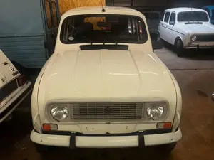 Renault R 4