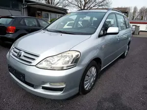 Toyota Avensis Verso 2.0 D-4D C Nur 5-Sitze