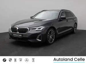 BMW 530 xD Luxury Line Panorama HUD Individual 19Zl