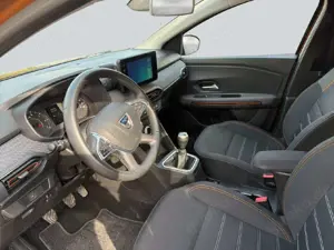 Dacia Sandero Bild 4