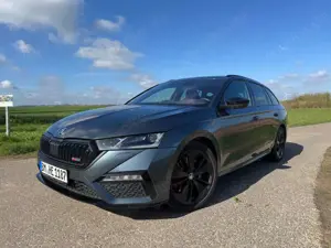 Skoda Octavia Octavia Combi 2.0 TSI DSG RS