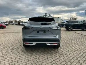 Nissan Qashqai 1.3 DIG-T MHEV AT N-Connecta WINTERPAKET Bild 5