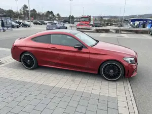 Mercedes-Benz C 300 d Coupe 9G-TRONIC AMG Line Bild 2