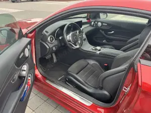 Mercedes-Benz C 300 d Coupe 9G-TRONIC AMG Line Bild 4