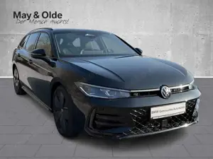 Volkswagen Passat 2.0 TDI Sportpaket HUD AD StandHZG AHK-klappbar AH Bild 4