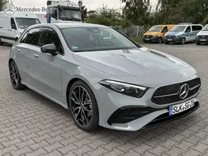 Mercedes-Benz A 180 AMG MBUX+RüKam+M-LED+AHK+Night+Distronic Bild 2