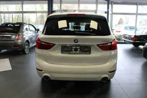 BMW 218 d Advantage Bild 5