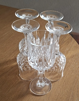 Sehr schönes Geschirr zu verkaufen