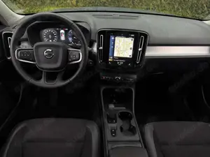 Volvo XC40 T3 Geartronic Momentum PRO, 1. Hand, Teilleder, Kamera, Navigation,  BLIS,  autom. Heckkl Bild 5