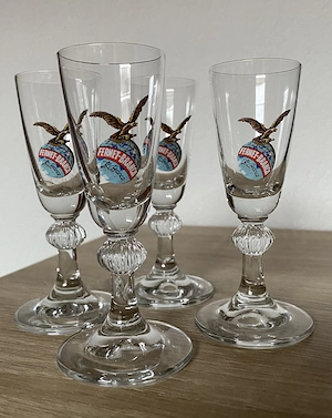 Verschiedene Gläser 