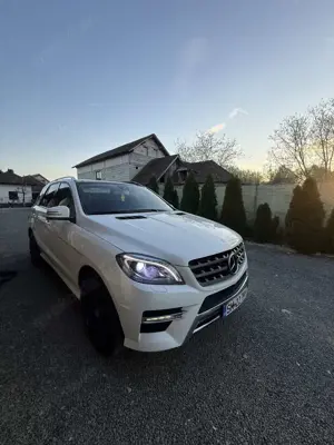 Mercedes-Benz ML 350 BlueTEC 4MATIC 7G-TRONIC