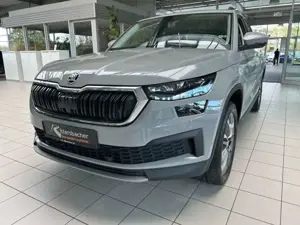 Skoda Kodiaq Clever 2.0 TDI DSG 4x4 AHK Navi Kamera Bild 2