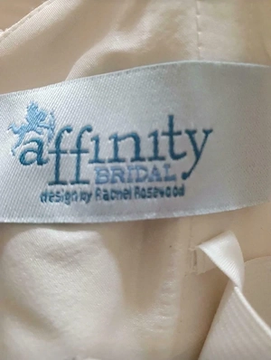 Brautkleid Gr.XL,IVORY, von affinity bridal  Bild 7