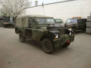 Land Rover Series 109 RHD 24V Military