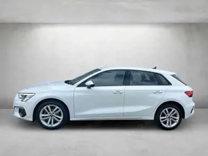 Audi A3 Sportback 35 TFSI *LED*AHK* Bild 2