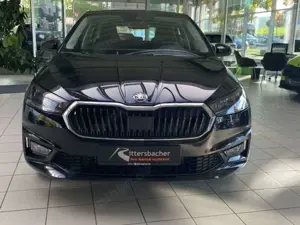 Skoda Fabia Essence 1,0 MPI 59 kW 5-Gang-Schaltgetrieb Bild 3