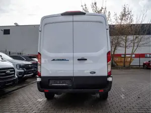 Ford Transit VAN TREND 350L3 183PS ZE CT RW Bild 4