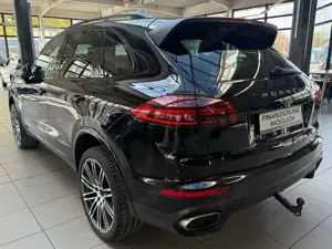 Porsche Cayenne Diesel Platinum Edition, Automatik, SHZ Bild 2