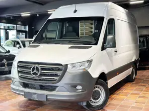 Mercedes-Benz Sprinter Bild 2
