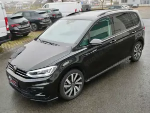 Volkswagen Touran 1.5 TSI DSG"Highline R-Line"Pano+Black Bild 4
